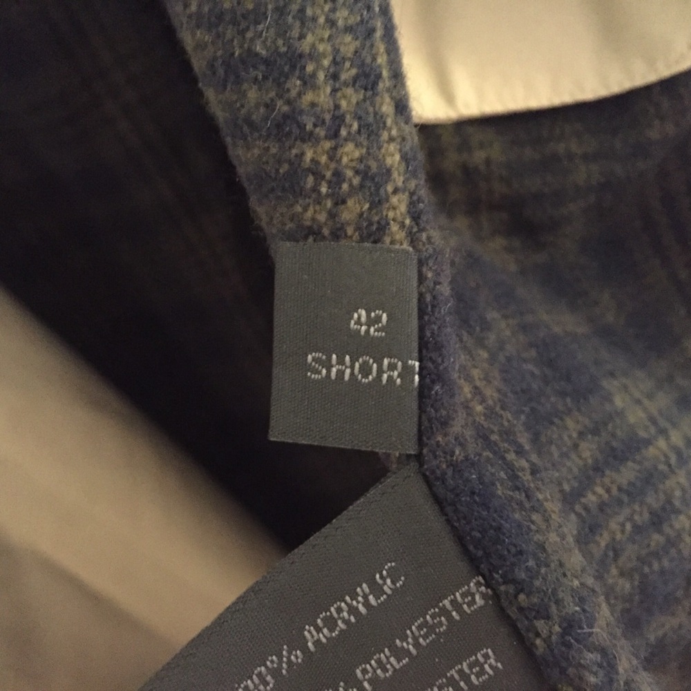 5/$10-Men’s Bill Blass trench coat size 42 short - Picture 7 of 8